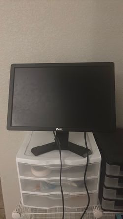 Dell monitor for sale.