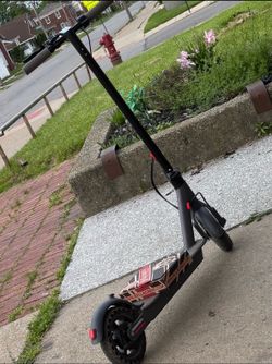 Chargeable scooter loaded a few times
