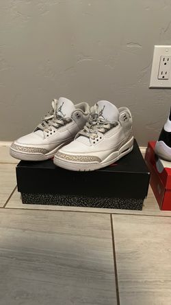 Pure Money Jordan 3s size 9 mens