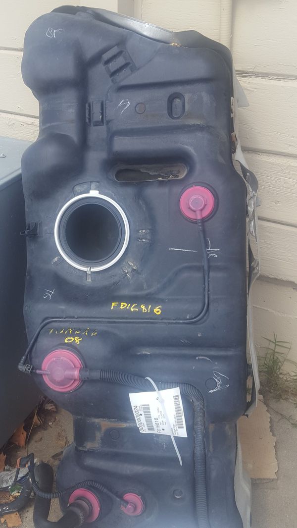 toyota tundra gas tank for Sale in Highland, CA - OfferUp