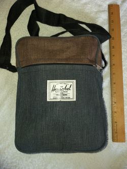Small Herschel Two Tone Unisex Cross Shoulder Handbag, Excellent Condition Like New