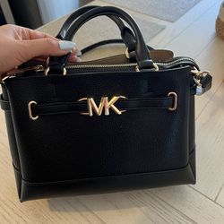MK Black Purse 👛 