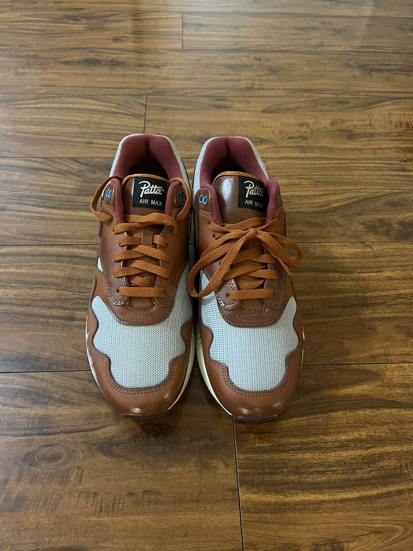 Nike Patta