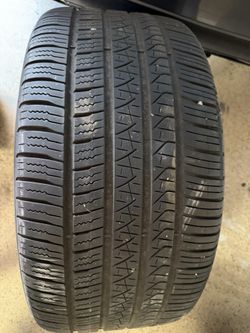 2 All Season Tires 22” Rim