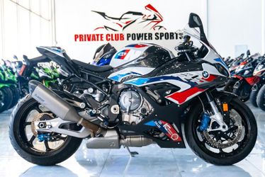 2022 BMW M 1000 RR