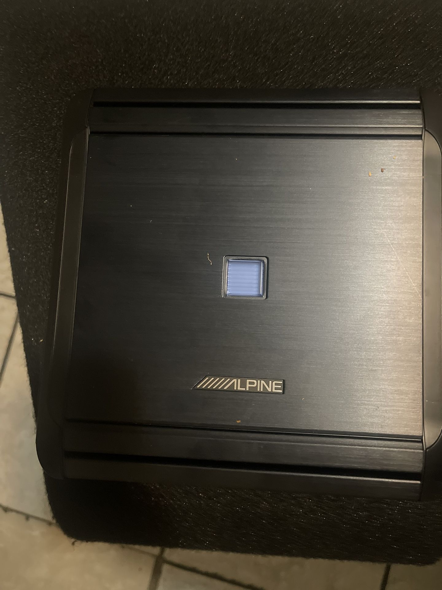 12inch Kicker Subwoofer With Alpine Amp