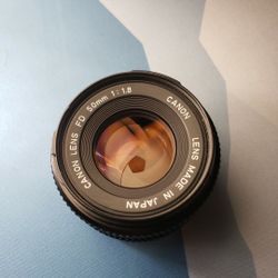 Canon FD 50mm f/1.8 Prime Lens – Excellent Condition, No Haze, Clean Glass
