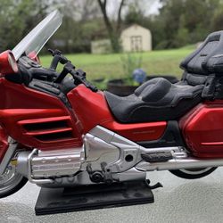 Motorcycle Red Honda Gold Wing Toy 