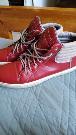 Men's union Bay high top shoes