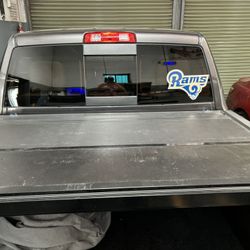 Trucks 