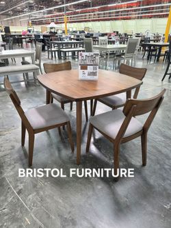 🪙 Dining Set 5 Pc, Walnut Finish Wood, Fabric Upholstered Chairs, New in the Box.