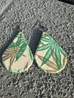 Lightweight plant print earrings