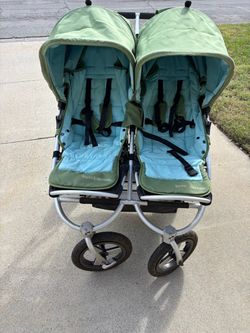 Bumbleride Double Stroller