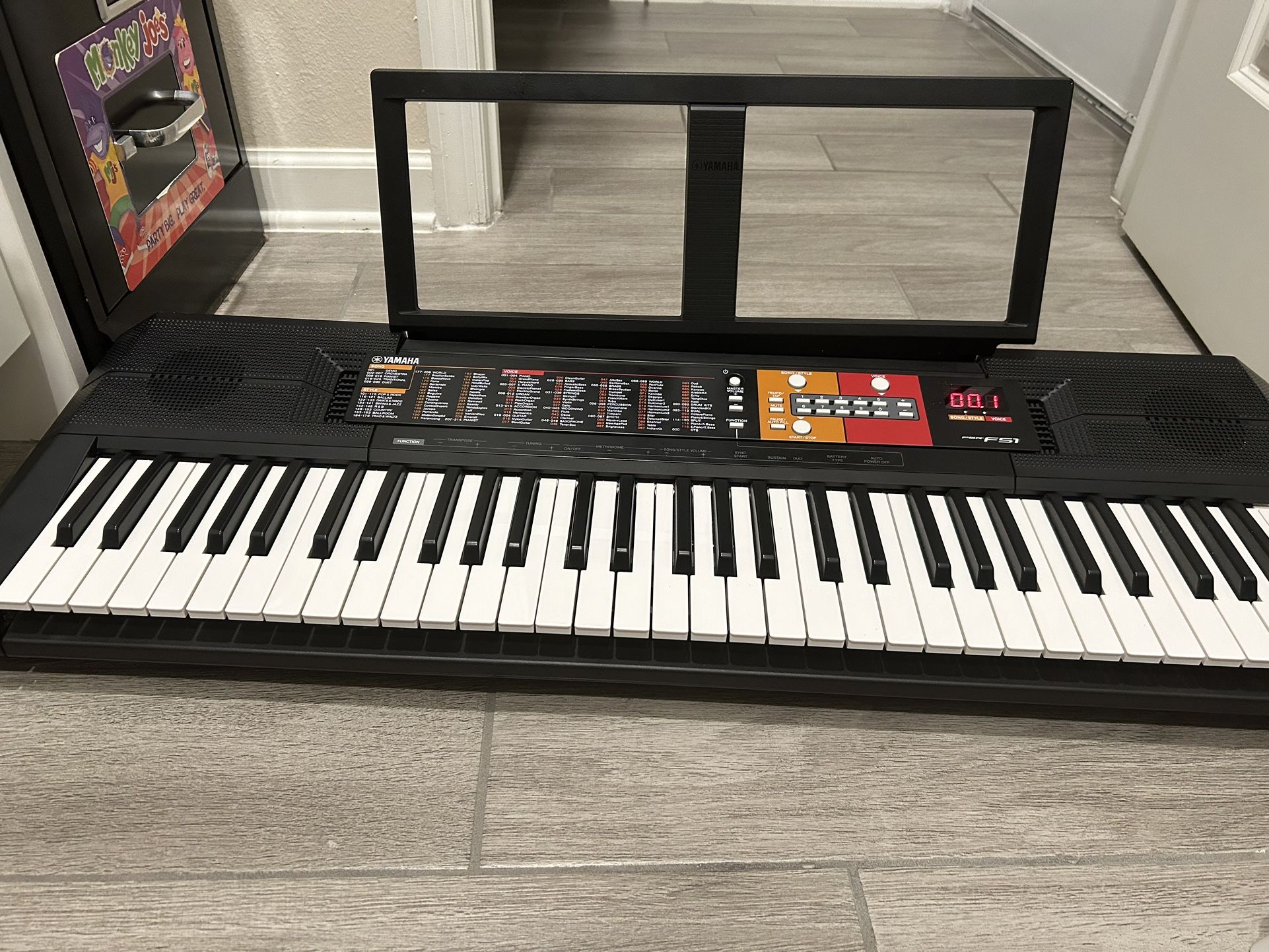 Piano YAMAHA
