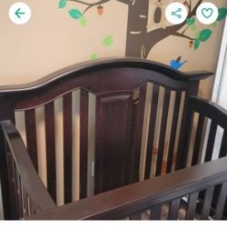 Baby Cache Crib Good Condition 