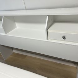 ✨ Queen Headboard w/ Shelves + Drawers – White – $75