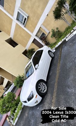 Lexus Is300