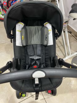 Donna + stroller and car seat