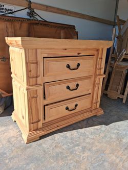 Pine Wood 3-Drawer Dresser with Black Handles
