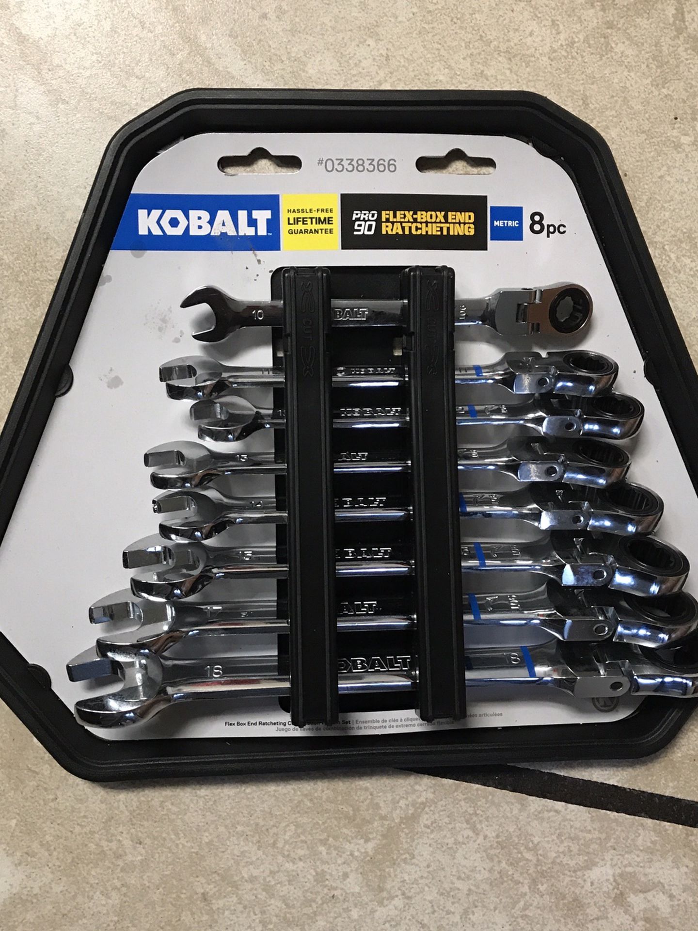 Kobalt 338366 8-Piece 90-Tooth 12-Point Ratcheting Flex-head Combination Wrench Set, Metric, includes 10, 11, 12, 13, 14, 15, 17 and 18-mm Wrenches