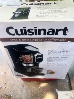 Coffee maker, never used.