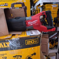 Milwaukee
M18 FUEL 18V Lithium-Ion Brushless Cordless Super SAWZALL Orbital Reciprocating Saw (Tool-Only) STORE PRICE $299