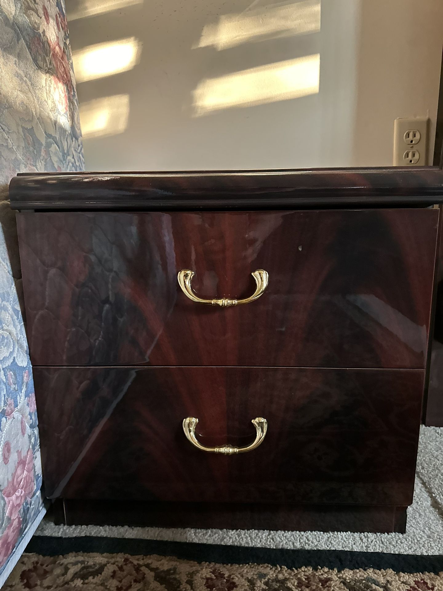 Italian Queen Bedroom Set