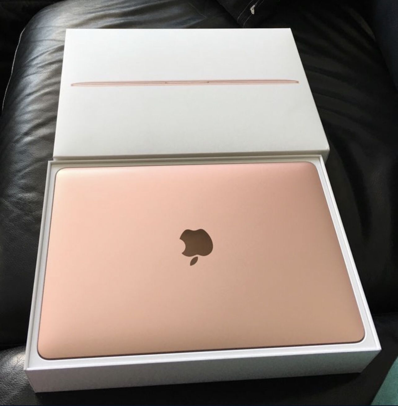 Apple MacBook Pro Laptop