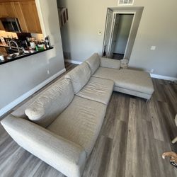 Free Couch 