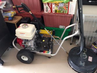 Brand new never used Honda 13 HP 4000 PSI 50ft Hose Gun 18 inch Hoover Cover. Perfect to start own business. Brand new worth nearly $2000 ...... ma