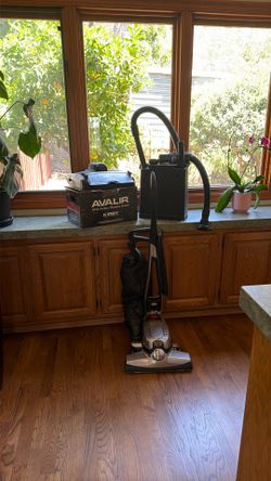 Kirby Avalir Vacuum and shampoo system
