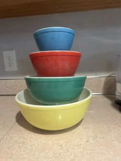 Pyrex Primary Color Set 
