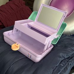 Make up box