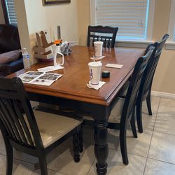 Comedor 4 Sillas