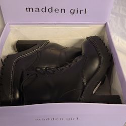 Madden Girl Woman's Boots