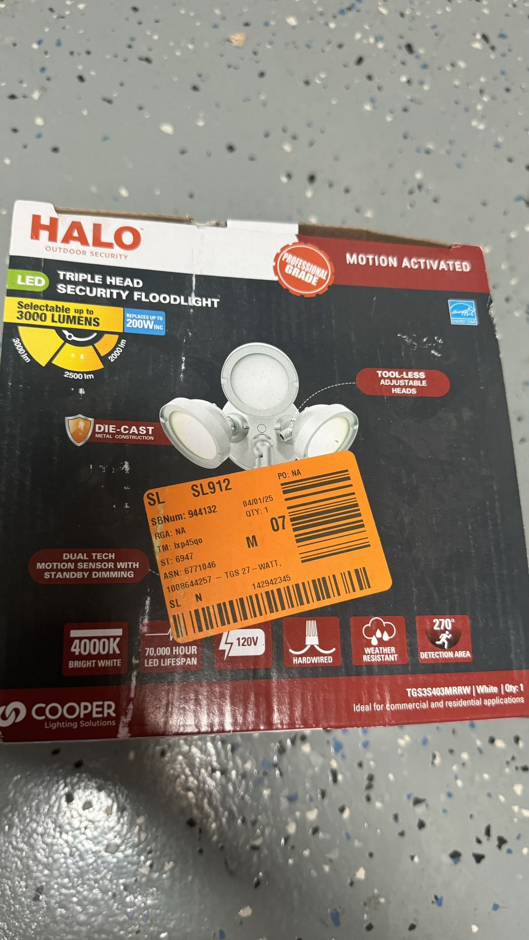 New Halo Outdoor Security LED Triple Head security Floodlight