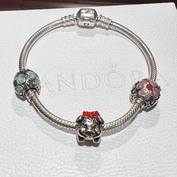 BEAUTIFUL AUTHENTIC PANDORA BRACELET WITH CHARMS SIZE 7.5 