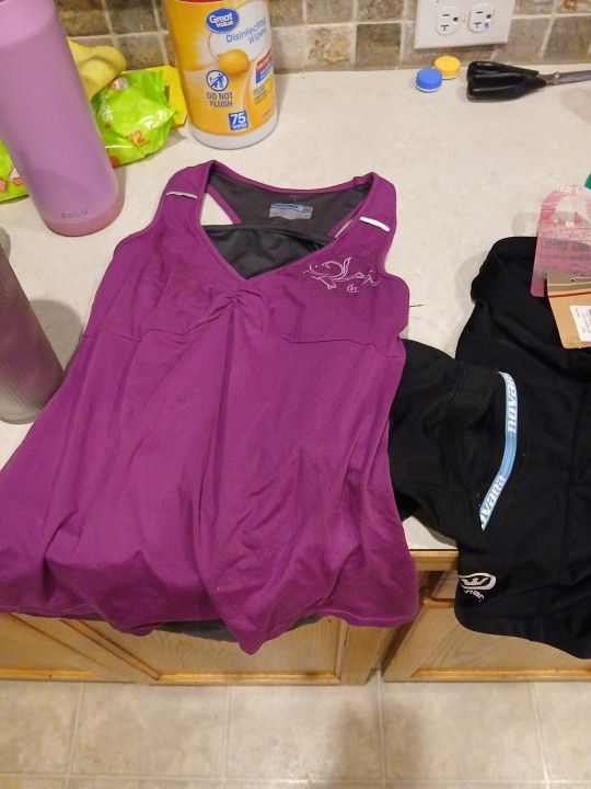 Womens Bicycling Tank And Padded Shorts