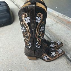 Size 5 Girls Sterling river Boots