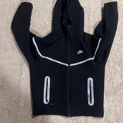 Black Nike Tech Sz M