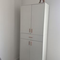 Tall Bookcase / Kitchen Pantry 71”