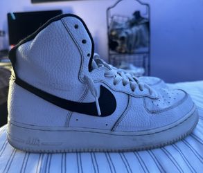 Nike AirForce 1s Black on White - Size 9.5