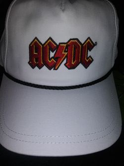 Ac/Dc cap