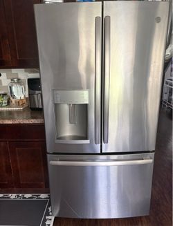 Refrigerator ￼
