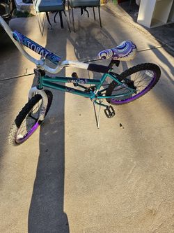 Bicycle For Girls.  New Price 