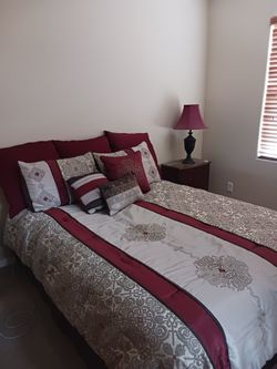 Queen- Piece Comforter Set