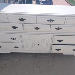 Free Vintage Dresser