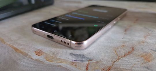 Factory unlocked samsung s22 256 gb