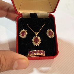 14k Red Ruby And Diamonds 