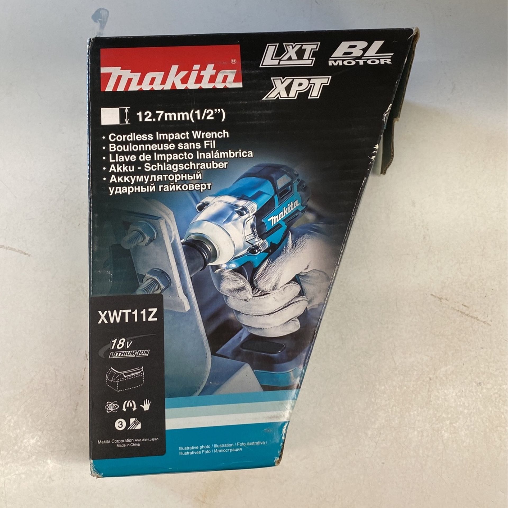 Makita 18- -Volt LXT Lithium-Ion Brushless Cordless XPT 3-Speed 1/2 in. Impact Wrench (Tool-Only) Model# XWT11Z